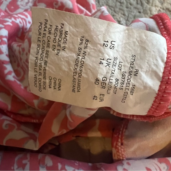 Floral Pinkish Coral and White Sleeveless Top or Swim Top Size 12 - Picture 5 of 5